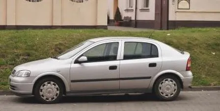 Astra G: gdzie jest sterownik centralnego zamka? Lokalizacja i naprawa