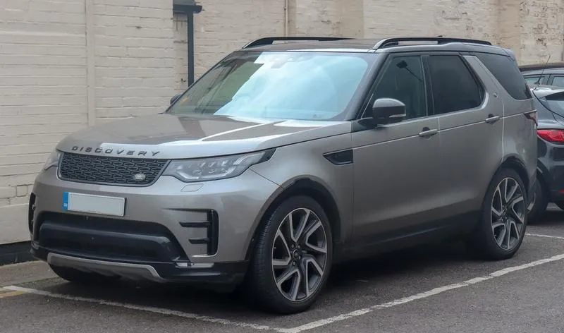 Czy warto kupić Land Rover Discovery: cena, 7 miejsc i możliwości