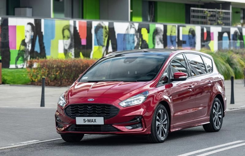 Ford S-Max – jakie opony wybrać? Rozmiary i zalecenia producenta