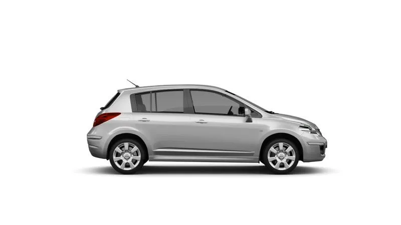 Nissan Tiida — czy w 2026 roku ten kompakt nadal ma sens?