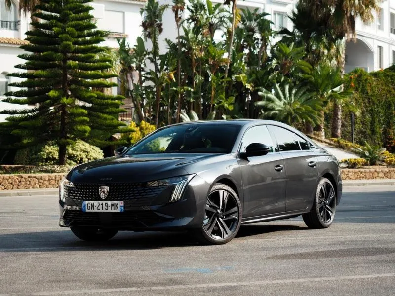Peugeot 508: opinie, wady i zalety – czy warto?