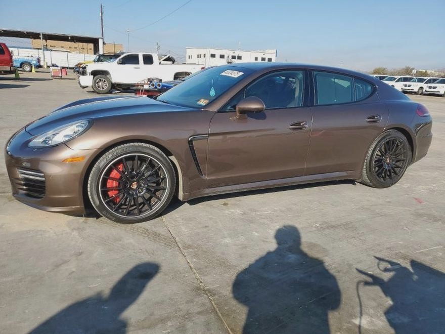 Porsche Panamera GTS – osiągi i komfort, które doceni każdy kierowca