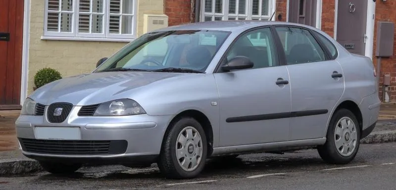 SEAT Cordoba: czy budżetowy sedan wciąż ma sens?
