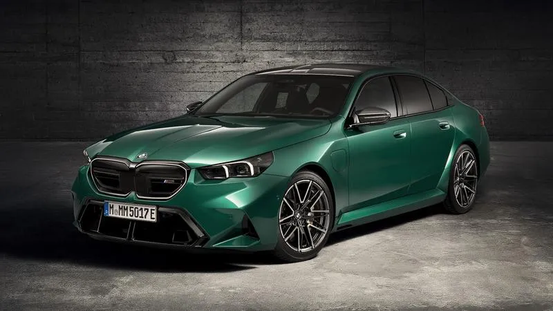 BMW M5 Limuzyna