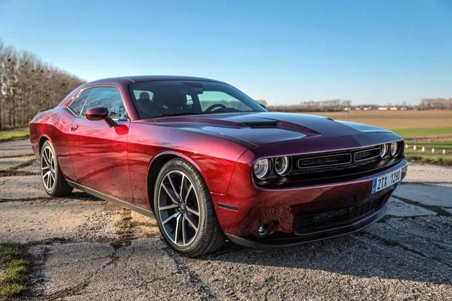 Oferty używanego Dodge Challengera