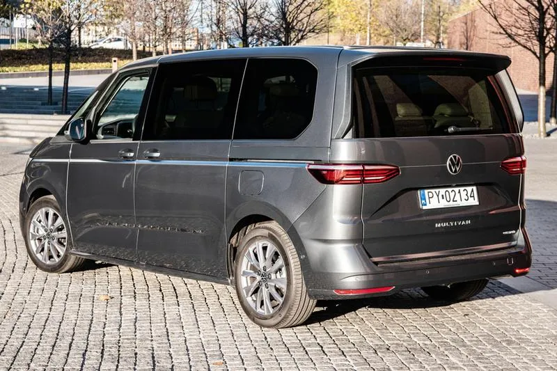 VW T7 Transporter